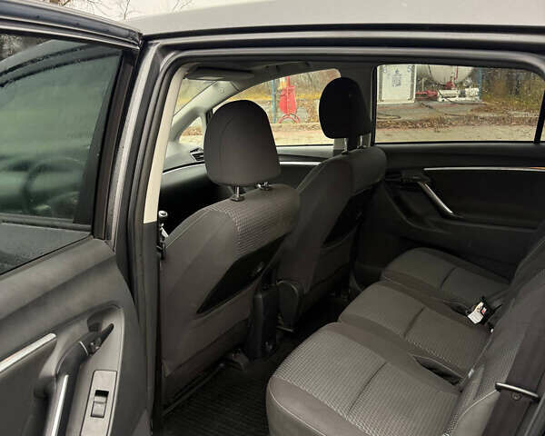 Сірий Тойота Версо, об'ємом двигуна 1.6 л та пробігом 183 тис. км за 10200 $, фото 19 на Automoto.ua