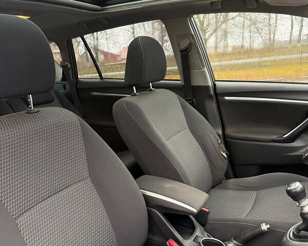 Сірий Тойота Версо, об'ємом двигуна 1.6 л та пробігом 183 тис. км за 10200 $, фото 11 на Automoto.ua