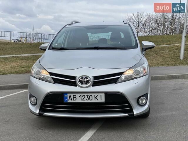 Серый Тойота Версо, объемом двигателя 1.6 л и пробегом 173 тыс. км за 10950 $, фото 1 на Automoto.ua