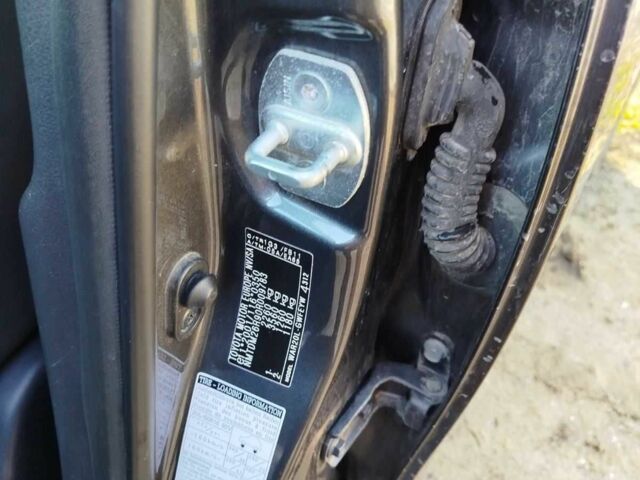 Серый Тойота Версо, объемом двигателя 1.6 л и пробегом 244 тыс. км за 11500 $, фото 15 на Automoto.ua