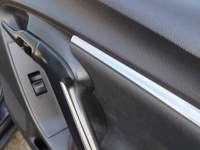 Серый Тойота Версо, объемом двигателя 1.6 л и пробегом 244 тыс. км за 11500 $, фото 7 на Automoto.ua