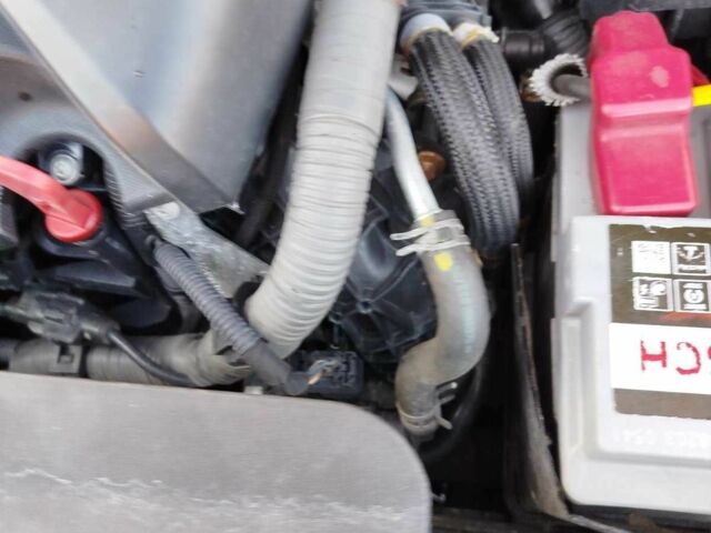 Серый Тойота Версо, объемом двигателя 1.6 л и пробегом 244 тыс. км за 11500 $, фото 23 на Automoto.ua