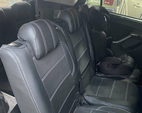 Синий Тойота Версо, объемом двигателя 2.2 л и пробегом 250 тыс. км за 8000 $, фото 18 на Automoto.ua