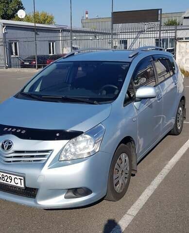 Синій Тойота Версо, об'ємом двигуна 1.6 л та пробігом 200 тис. км за 8100 $, фото 8 на Automoto.ua