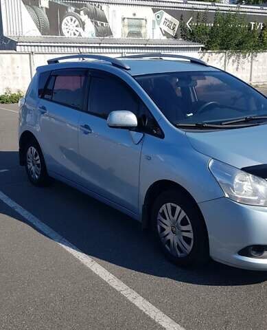 Синій Тойота Версо, об'ємом двигуна 1.6 л та пробігом 200 тис. км за 8100 $, фото 5 на Automoto.ua