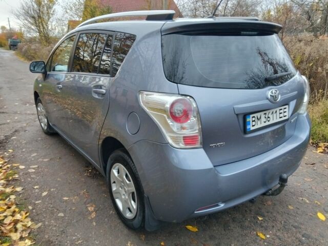 Синий Тойота Версо, объемом двигателя 2 л и пробегом 202 тыс. км за 8700 $, фото 7 на Automoto.ua