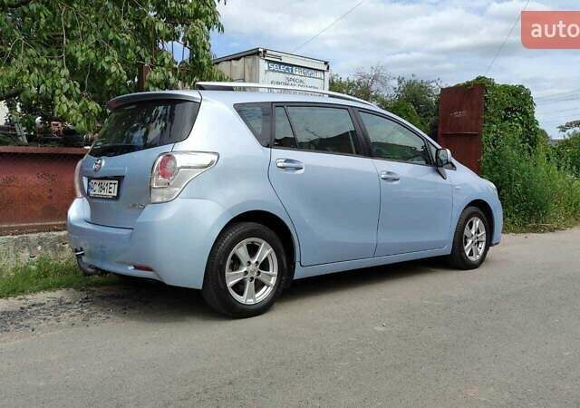 Синій Тойота Версо, об'ємом двигуна 2 л та пробігом 231 тис. км за 9200 $, фото 12 на Automoto.ua