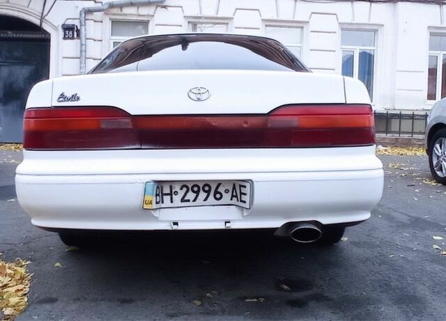 Білий Тойота Віста, об'ємом двигуна 1.8 л та пробігом 380 тис. км за 1700 $, фото 1 на Automoto.ua