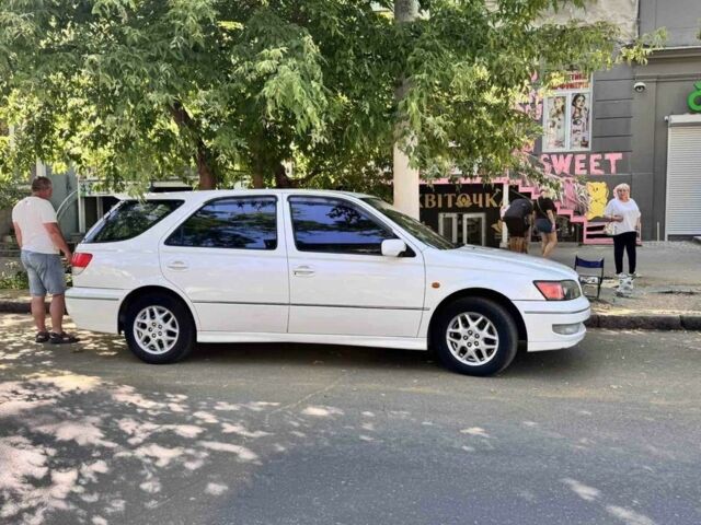 Білий Тойота Віста, об'ємом двигуна 2 л та пробігом 250 тис. км за 3500 $, фото 2 на Automoto.ua