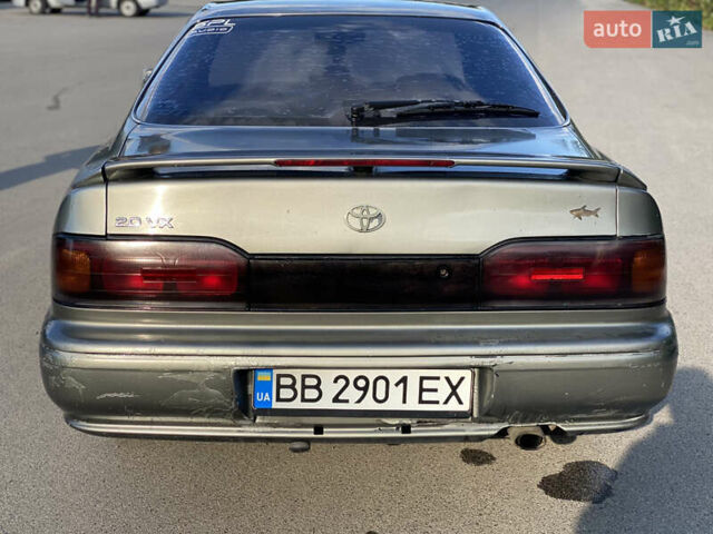 Серый Тойота Виста, объемом двигателя 2 л и пробегом 400 тыс. км за 1800 $, фото 9 на Automoto.ua