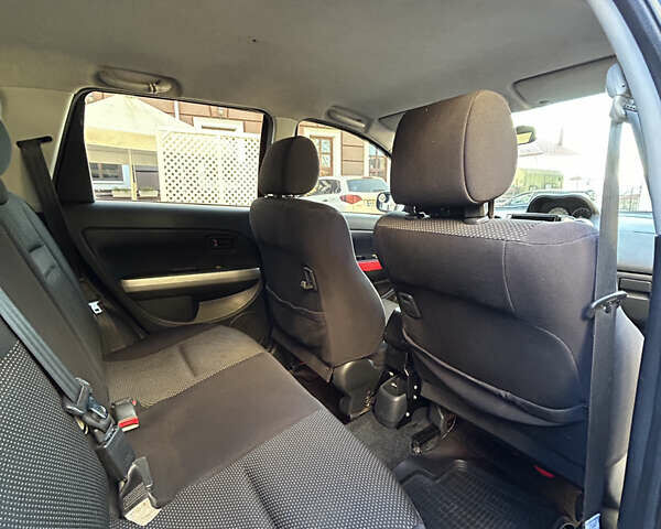 Черный Тойота ХА, объемом двигателя 1.5 л и пробегом 199 тыс. км за 5500 $, фото 14 на Automoto.ua