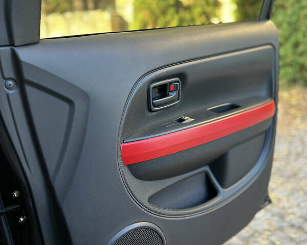 Черный Тойота ХА, объемом двигателя 1.5 л и пробегом 199 тыс. км за 5500 $, фото 7 на Automoto.ua