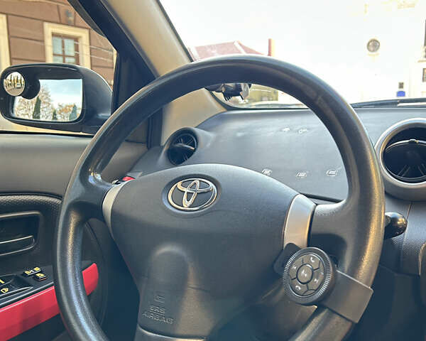 Черный Тойота ХА, объемом двигателя 1.5 л и пробегом 199 тыс. км за 5500 $, фото 11 на Automoto.ua