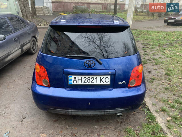 Синий Тойота ХА, объемом двигателя 1.5 л и пробегом 200 тыс. км за 4350 $, фото 1 на Automoto.ua