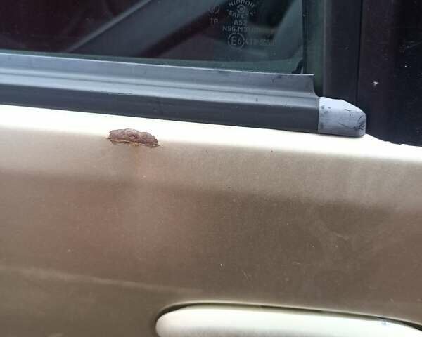 Бежевий Тойота Яріс Версо, об'ємом двигуна 1.3 л та пробігом 495 тис. км за 2500 $, фото 2 на Automoto.ua