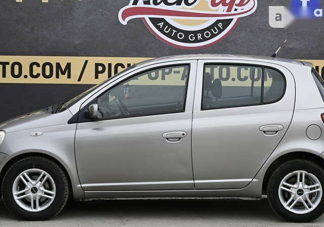 Тойота Яріс Версо, об'ємом двигуна 1.4 л та пробігом 260 тис. км за 3999 $, фото 16 на Automoto.ua