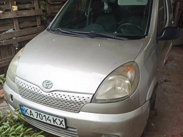 Сірий Тойота Яріс Версо, об'ємом двигуна 1.3 л та пробігом 389 тис. км за 0 $, фото 8 на Automoto.ua