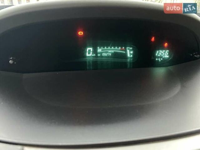 Білий Тойота Яріс, об'ємом двигуна 1 л та пробігом 197 тис. км за 5500 $, фото 22 на Automoto.ua