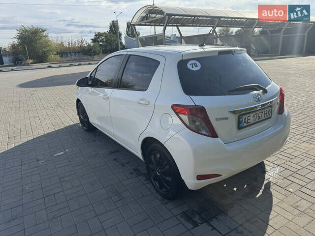 Тойота Ярис 2012 в Днепре (Днепропетровске) на Automoto.ua Белый Тойота Ярис, объемом двигателя 1.33 л и пробегом 142 тыс. км за 9300 $, фото 5 на Automoto.ua
