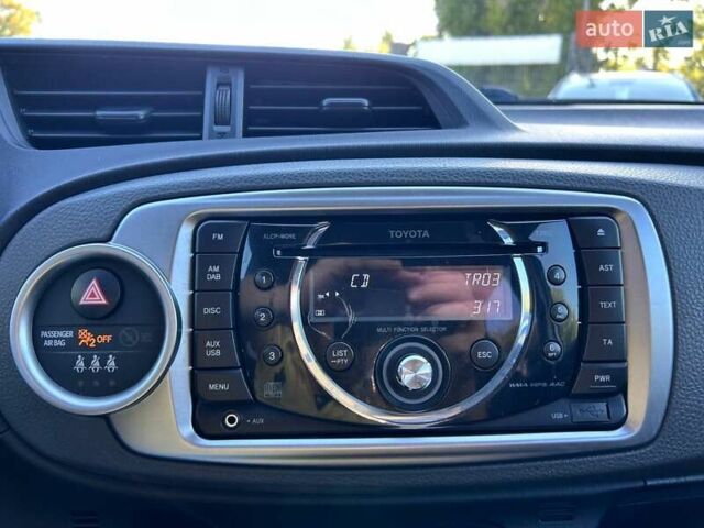 Білий Тойота Яріс, об'ємом двигуна 1.5 л та пробігом 225 тис. км за 10500 $, фото 19 на Automoto.ua