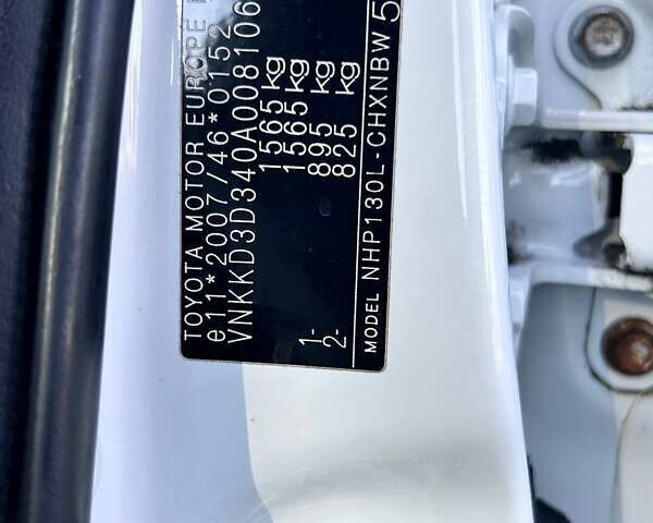 Білий Тойота Яріс, об'ємом двигуна 1.5 л та пробігом 225 тис. км за 10500 $, фото 34 на Automoto.ua