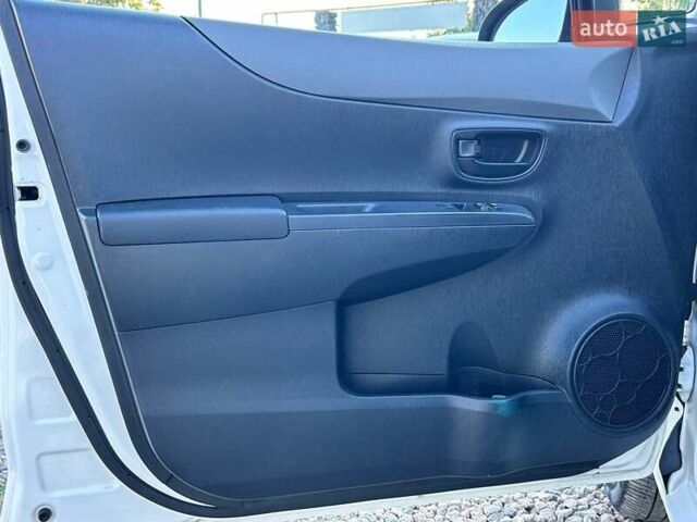 Білий Тойота Яріс, об'ємом двигуна 1.5 л та пробігом 225 тис. км за 10500 $, фото 11 на Automoto.ua
