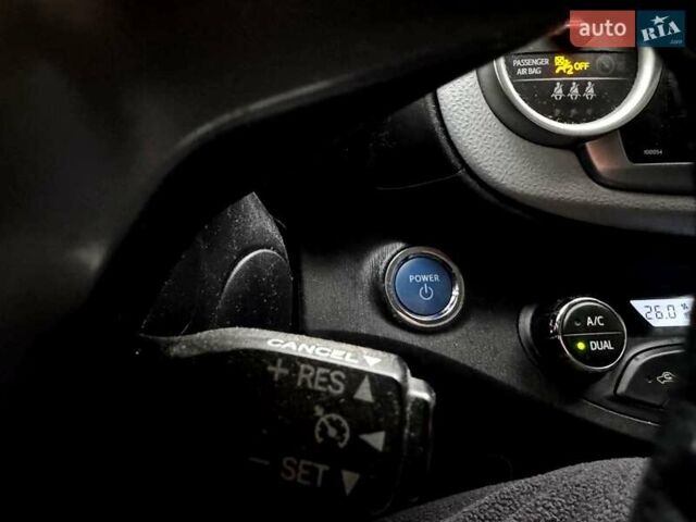 Белый Тойота Ярис, объемом двигателя 1.5 л и пробегом 250 тыс. км за 11900 $, фото 24 на Automoto.ua