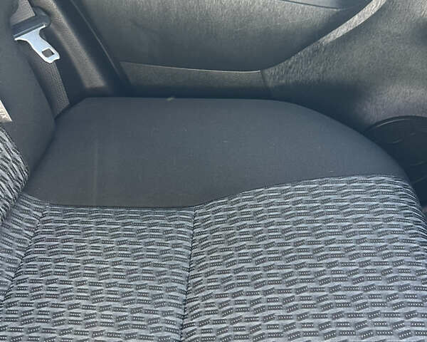 Белый Тойота Ярис, объемом двигателя 1.3 л и пробегом 96 тыс. км за 11700 $, фото 17 на Automoto.ua