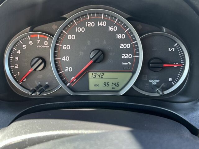 Білий Тойота Яріс, об'ємом двигуна 1.33 л та пробігом 96 тис. км за 11700 $, фото 11 на Automoto.ua