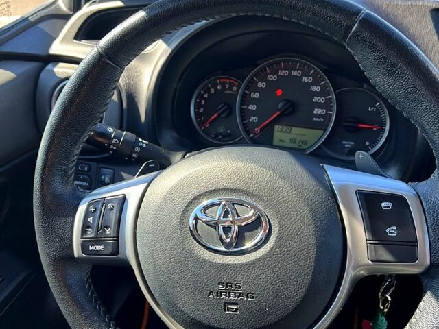 Белый Тойота Ярис, объемом двигателя 1.3 л и пробегом 96 тыс. км за 11700 $, фото 8 на Automoto.ua