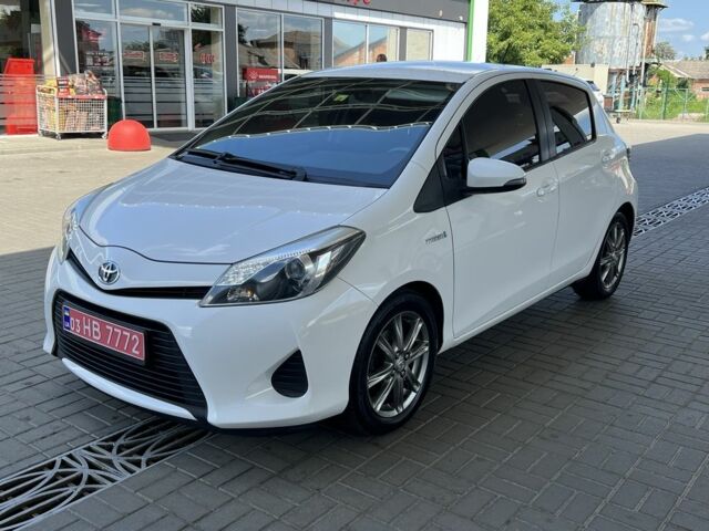 Белый Тойота Ярис, объемом двигателя 1.5 л и пробегом 155 тыс. км за 11700 $, фото 2 на Automoto.ua