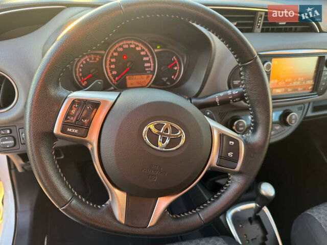 Білий Тойота Яріс, об'ємом двигуна 1.33 л та пробігом 75 тис. км за 11300 $, фото 14 на Automoto.ua