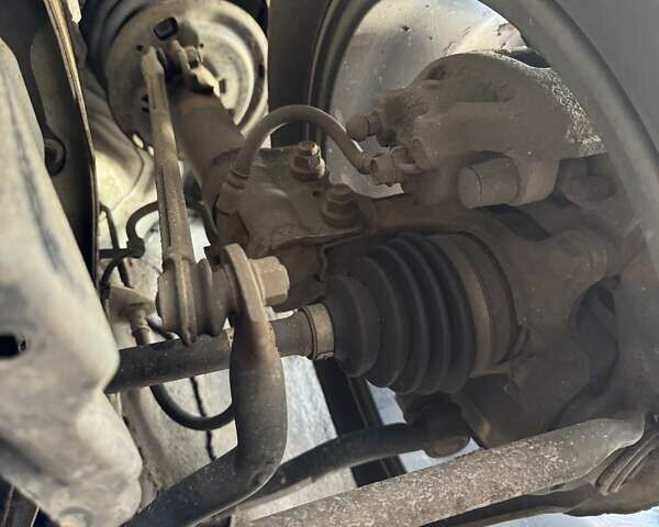 Белый Тойота Ярис, объемом двигателя 1.3 л и пробегом 156 тыс. км за 11000 $, фото 29 на Automoto.ua