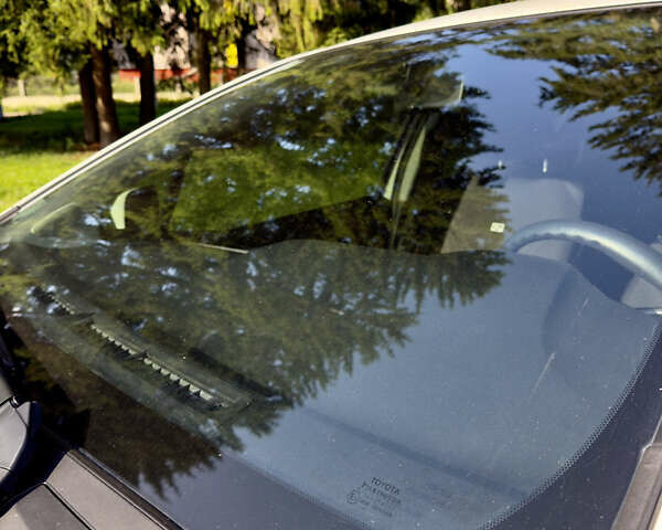 Белый Тойота Ярис, объемом двигателя 1 л и пробегом 68 тыс. км за 9200 $, фото 1 на Automoto.ua