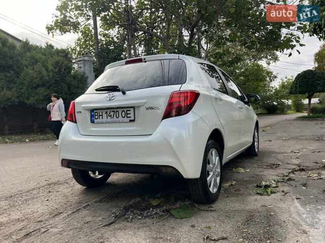 Белый Тойота Ярис, объемом двигателя 1.33 л и пробегом 92 тыс. км за 13600 $, фото 3 на Automoto.ua