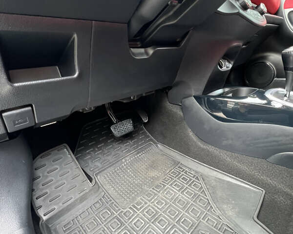 Белый Тойота Ярис, объемом двигателя 1.33 л и пробегом 92 тыс. км за 13600 $, фото 23 на Automoto.ua