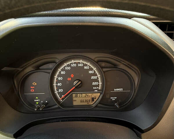 Белый Тойота Ярис, объемом двигателя 1 л и пробегом 68 тыс. км за 9200 $, фото 13 на Automoto.ua