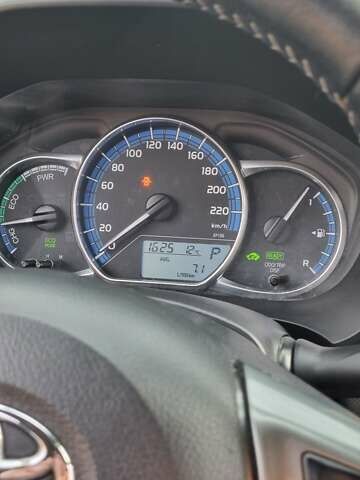 Белый Тойота Ярис, объемом двигателя 1.5 л и пробегом 130 тыс. км за 11300 $, фото 13 на Automoto.ua