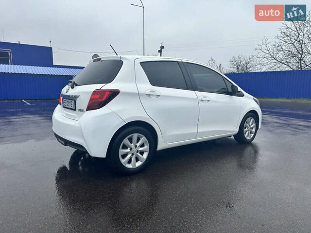 Білий Тойота Яріс, об'ємом двигуна 1.5 л та пробігом 119 тис. км за 10500 $, фото 7 на Automoto.ua