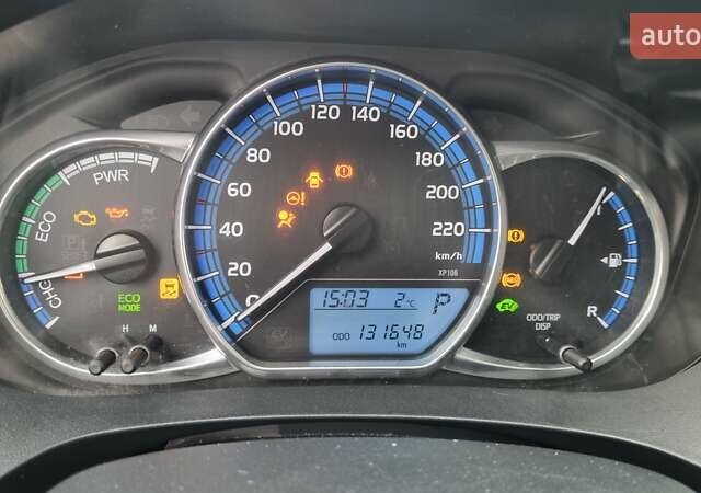 Белый Тойота Ярис, объемом двигателя 1.5 л и пробегом 130 тыс. км за 11300 $, фото 3 на Automoto.ua