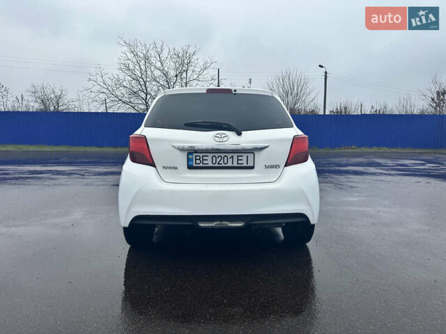 Білий Тойота Яріс, об'ємом двигуна 1.5 л та пробігом 119 тис. км за 10500 $, фото 8 на Automoto.ua