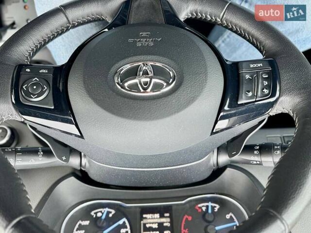Белый Тойота Ярис, объемом двигателя 1.5 л и пробегом 52 тыс. км за 15400 $, фото 37 на Automoto.ua