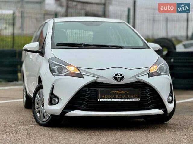 Белый Тойота Ярис, объемом двигателя 1.5 л и пробегом 52 тыс. км за 15400 $, фото 6 на Automoto.ua