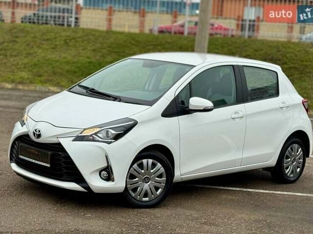 Белый Тойота Ярис, объемом двигателя 1.5 л и пробегом 52 тыс. км за 15400 $, фото 5 на Automoto.ua