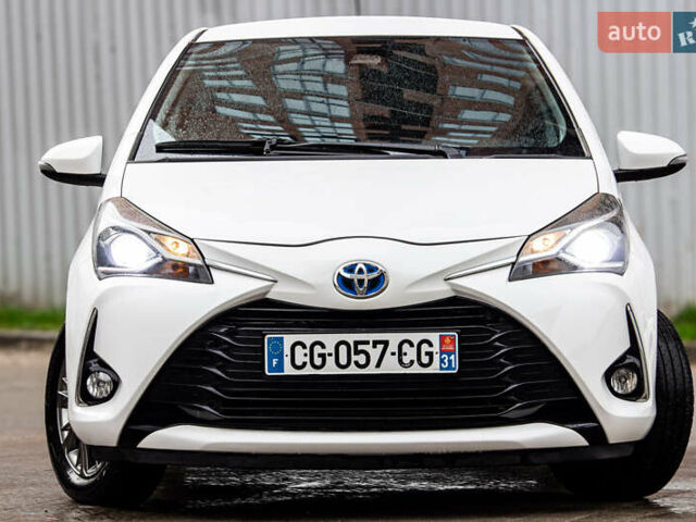Белый Тойота Ярис, объемом двигателя 1.5 л и пробегом 112 тыс. км за 14900 $, фото 3 на Automoto.ua