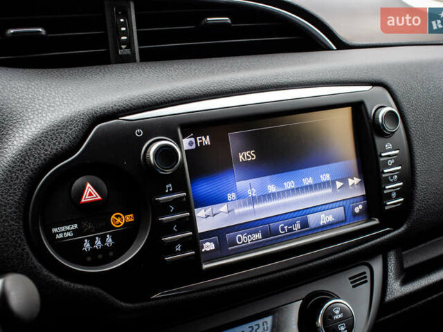 Белый Тойота Ярис, объемом двигателя 1.5 л и пробегом 112 тыс. км за 14900 $, фото 50 на Automoto.ua