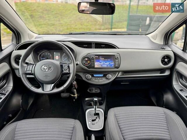 Белый Тойота Ярис, объемом двигателя 1.5 л и пробегом 52 тыс. км за 15400 $, фото 30 на Automoto.ua
