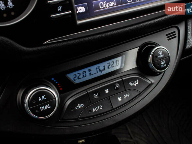 Белый Тойота Ярис, объемом двигателя 1.5 л и пробегом 112 тыс. км за 14900 $, фото 49 на Automoto.ua