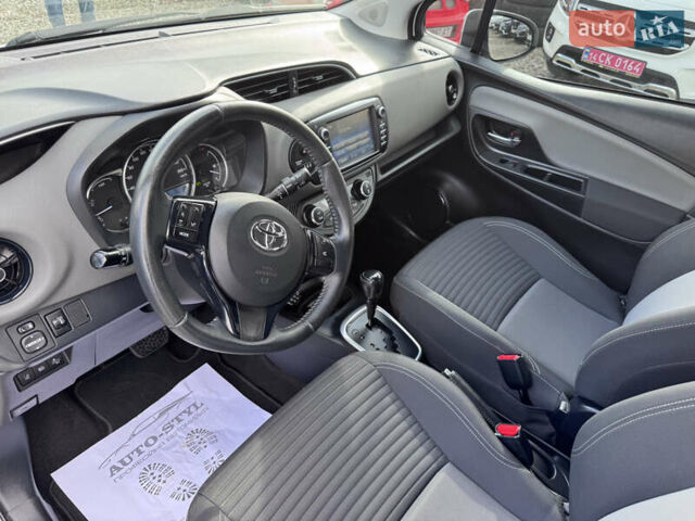 Белый Тойота Ярис, объемом двигателя 1.5 л и пробегом 165 тыс. км за 14990 $, фото 39 на Automoto.ua