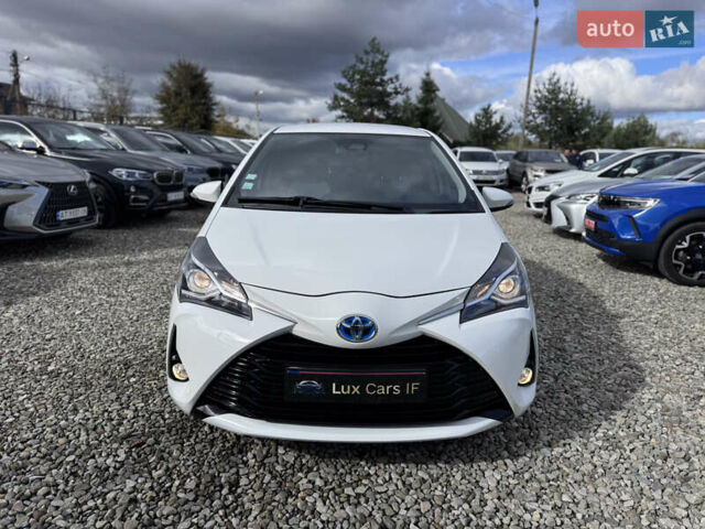 Белый Тойота Ярис, объемом двигателя 1.5 л и пробегом 165 тыс. км за 14990 $, фото 1 на Automoto.ua